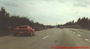 Ferrari auf der A93 Richtung Regensburg