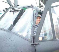 Mein Chopper Bell-UH1D, fehlt nur noch Wagners Walk&uuml;renritt und der Duft von Napalm am Morgen;-)!
